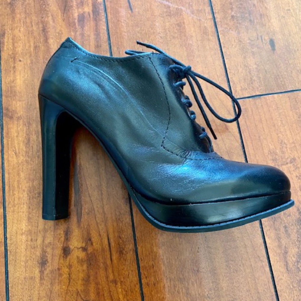 Nine West Black Oxford Lace-up Platform Booties 9